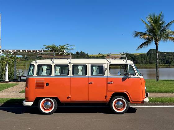 VOLKSWAGEN KOMBI 1.6 LUXO 8V GASOLINA 3P MANUAL